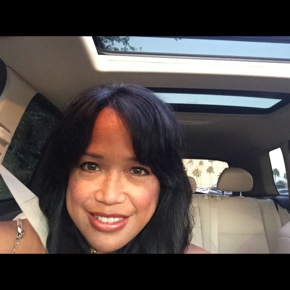 Meet your Posher, Jackie - Picture 3 of 4